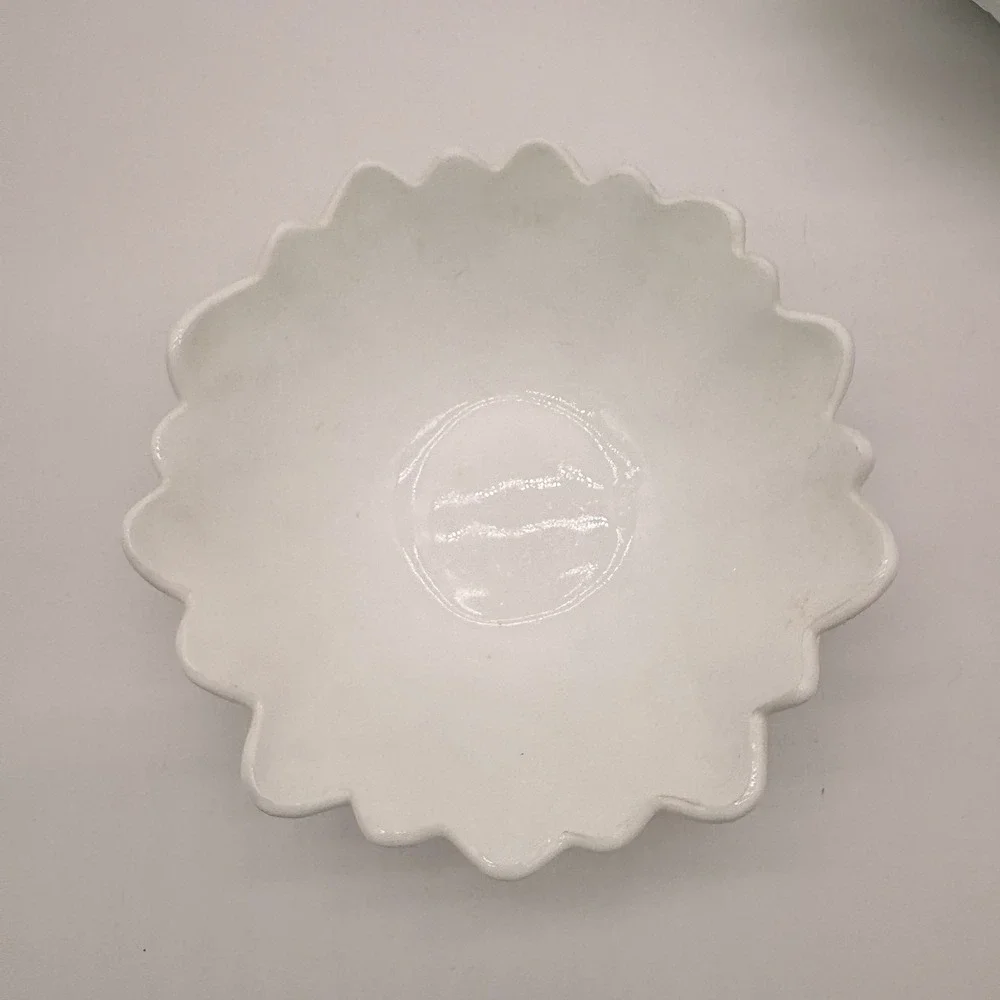 N/A vintage white
